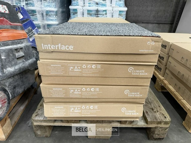 ± 8 dozen tapijttegels interface - afbeelding 2 van  3