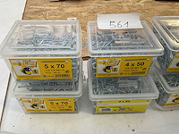 8 emmers hout schroeven met bitsen en magneet houder - afbeelding 2 van  5