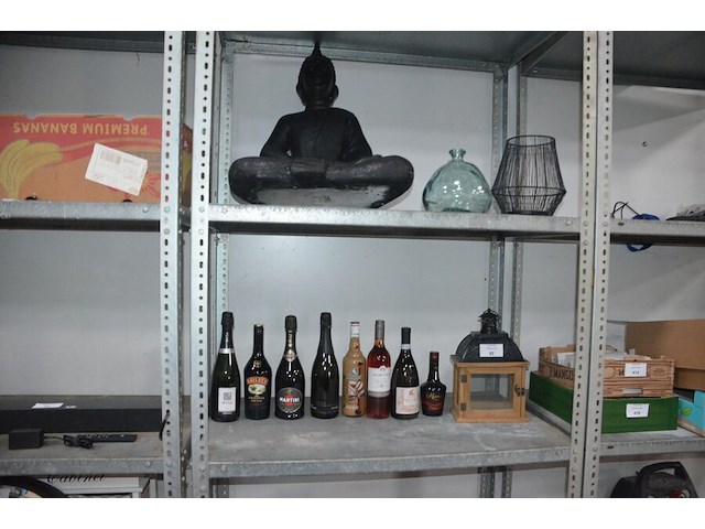 8 flessen diverse drank, pvc boedhabeeld, windlicht, theelichthouder, vaas - afbeelding 1 van  7