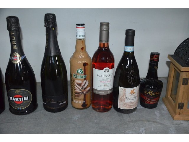 8 flessen diverse drank, pvc boedhabeeld, windlicht, theelichthouder, vaas - afbeelding 6 van  7