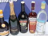 8 flessen sterke dranken - afbeelding 3 van  3