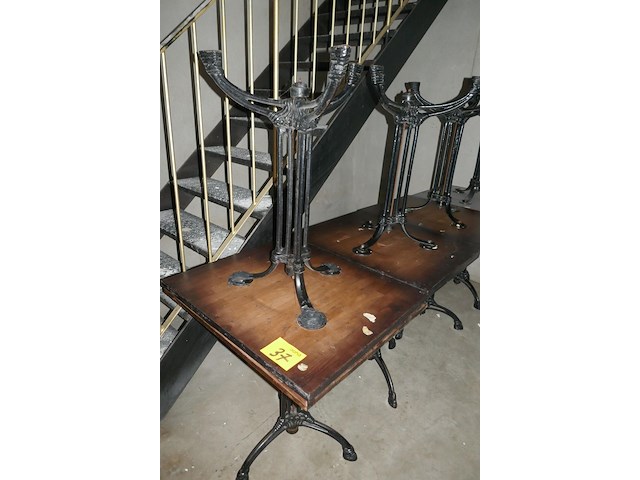 8 gietijzeren horecatafels - afbeelding 2 van  5