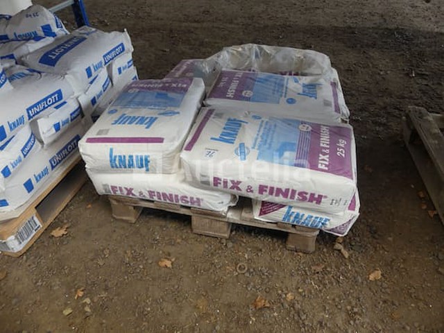 8 gipszakken (datum voorbij) knauf fix & afwerking - afbeelding 1 van  3