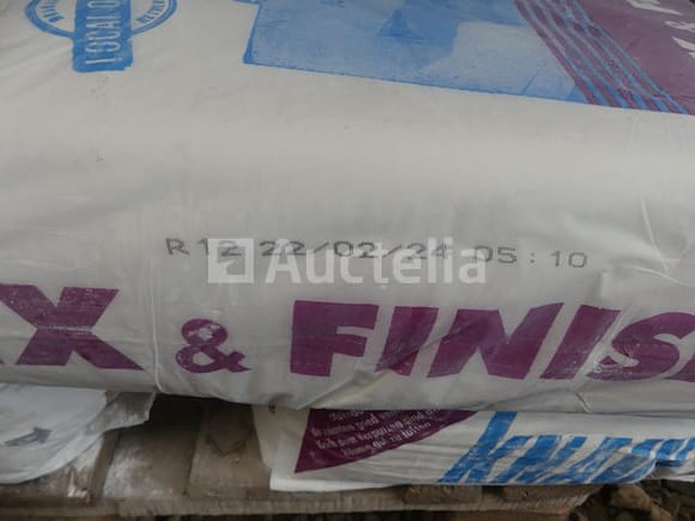 8 gipszakken (datum voorbij) knauf fix & afwerking - afbeelding 2 van  3