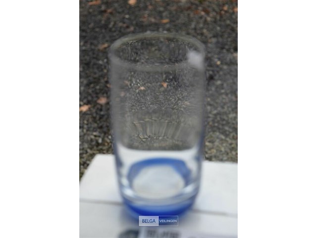 8 glazen , 2 boterpotjes in schelpvorm - afbeelding 3 van  3