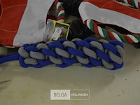 8 hondenspeeltjes - afbeelding 2 van  3