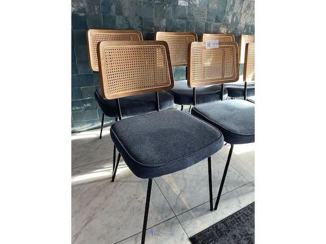 8 horecastoelen - afbeelding 3 van  4