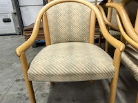 8 houten stoelen - afbeelding 2 van  2