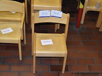 8 houten stoeltjes, zithoogte 30,5cm - afbeelding 1 van  1