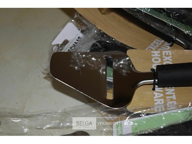 8 kaasschaaf 22cm - afbeelding 2 van  2