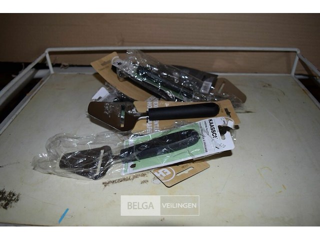 8 kaasschaaf 22cm - afbeelding 1 van  2