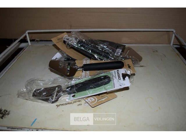 8 kaasschaaf 22cm - afbeelding 1 van  2