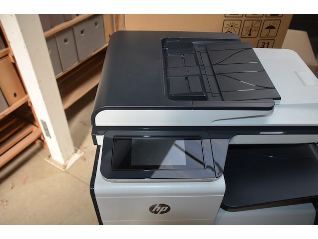 8 kartons computermateriaal w.o. 6 printers hp page wide pro mfp 477dw, kabels, apparaat (niet getest) - afbeelding 3 van  13