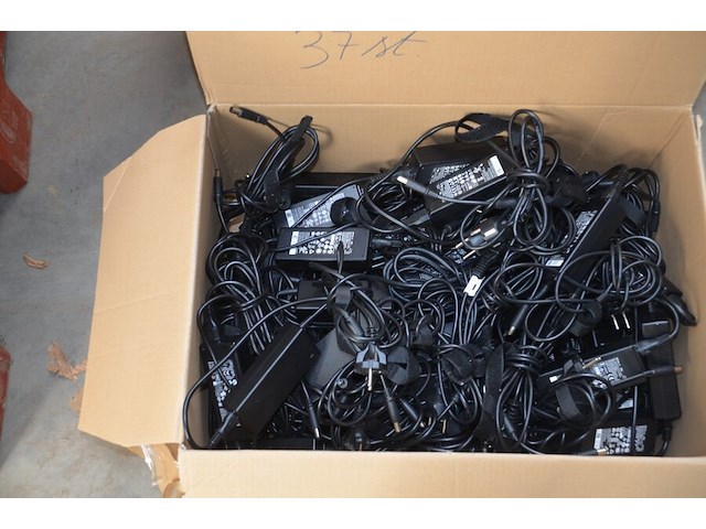 8 kartons computermateriaal w.o. 6 printers hp page wide pro mfp 477dw, kabels, apparaat (niet getest) - afbeelding 5 van  13