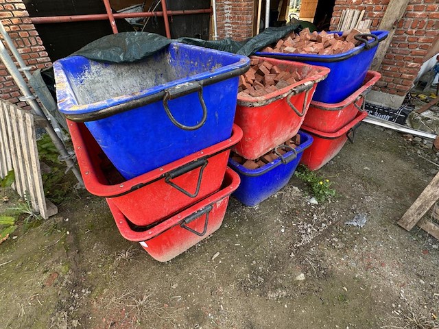 8 kunststof mortelbakken mattus en gedimat - afbeelding 1 van  1