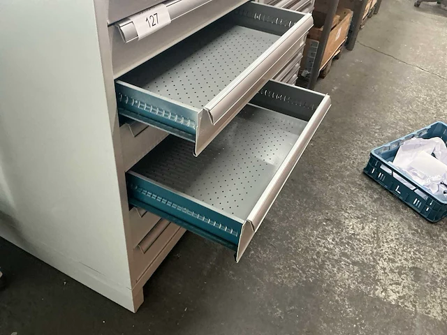 8-laden materiaalkast - afbeelding 4 van  5
