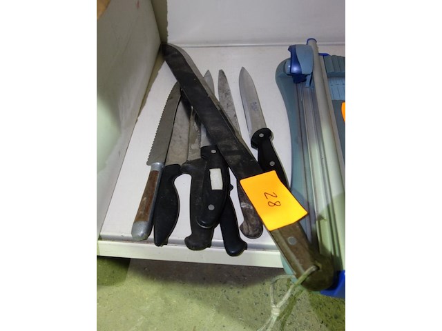 8 messen - afbeelding 1 van  1