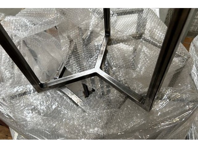 8 metalen bijzettafels - afbeelding 4 van  5