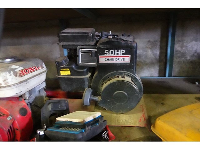 8 motorenvoor onderdelen o.a. honda gv120/4pk,hr194 - afbeelding 3 van  11