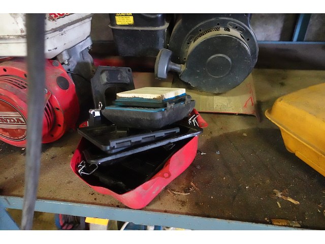 8 motorenvoor onderdelen o.a. honda gv120/4pk,hr194 - afbeelding 11 van  11