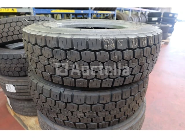 8 nieuwe banden firestone 225/75 r17.5 - afbeelding 1 van  9