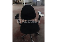 8 ongelijke bureaustoelen - afbeelding 5 van  7