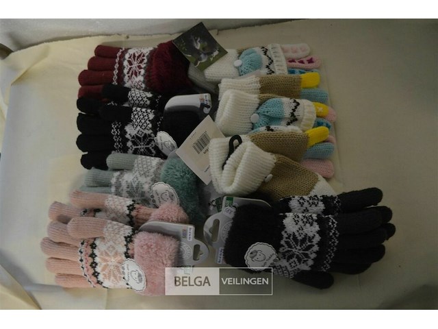8 paar div. soorten winterhandschoenen kids - afbeelding 1 van  5