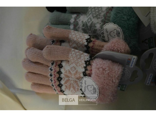 8 paar div. soorten winterhandschoenen kids - afbeelding 3 van  5