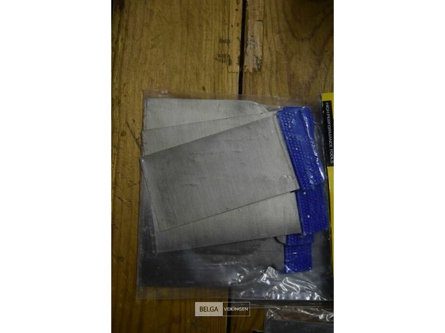 8 pakjes plamuurmessenset div. maten - afbeelding 2 van  5