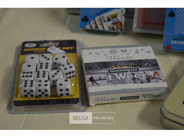±8 pakjes speelkaarten en div - afbeelding 3 van  4