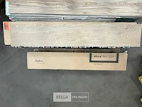 ± 8 pakken plak-pvc vloer