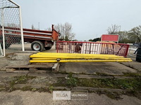 8 palen - afbeelding 1 van  3