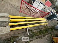 8 palen - afbeelding 3 van  3