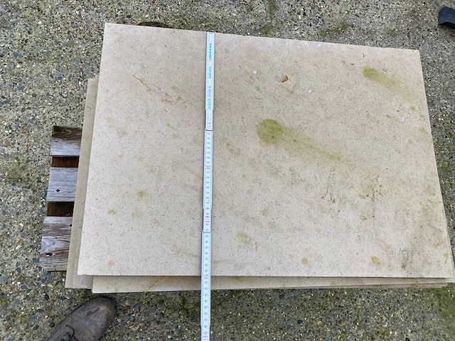 8 paletten bourgondische witsteen - afbeelding 7 van  13