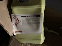 8 palletten chemicaliën en onderhoudsproducten - afbeelding 5 van  34