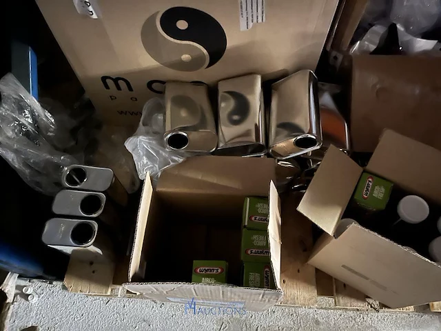 8 palletten chemicaliën en onderhoudsproducten - afbeelding 14 van  34