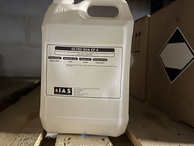 8 palletten chemicaliën en onderhoudsproducten - afbeelding 16 van  34