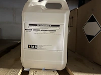 8 palletten chemicaliën en onderhoudsproducten - afbeelding 16 van  34