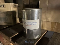 8 palletten chemicaliën en onderhoudsproducten - afbeelding 25 van  34