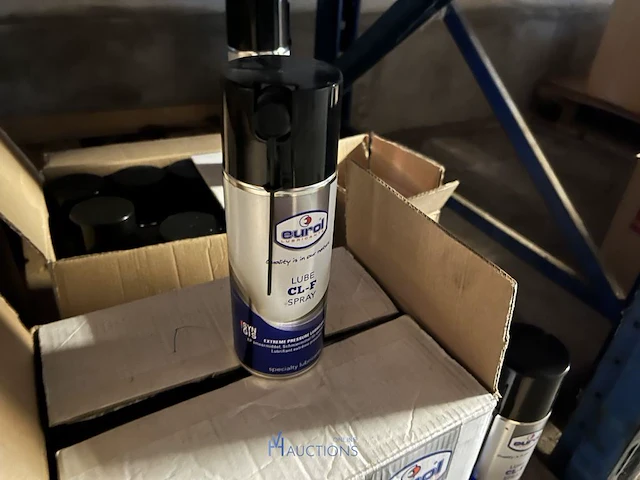8 palletten chemicaliën en onderhoudsproducten - afbeelding 30 van  34
