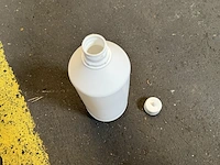 8 palletten plastiekflessen met dop - afbeelding 2 van  4
