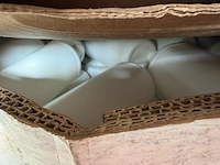 8 palletten plastiekflessen met dop - afbeelding 4 van  4