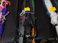 8 paraplu's - afbeelding 1 van  1