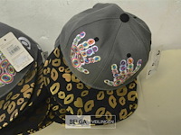 8 petten - afbeelding 2 van  3