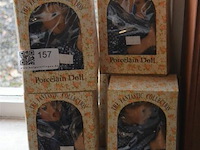 8 porselijnen dolls - afbeelding 1 van  4