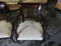 8 rustieke stoelen en fauteuils