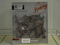 8 sets uitsteekvormpjes - afbeelding 1 van  2