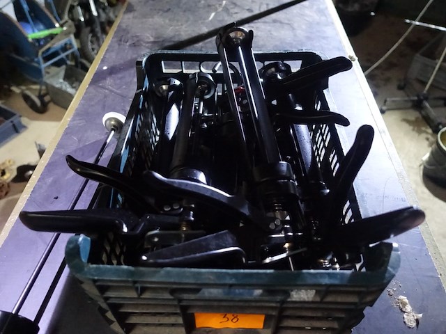 8 siliconespuiten - afbeelding 2 van  10