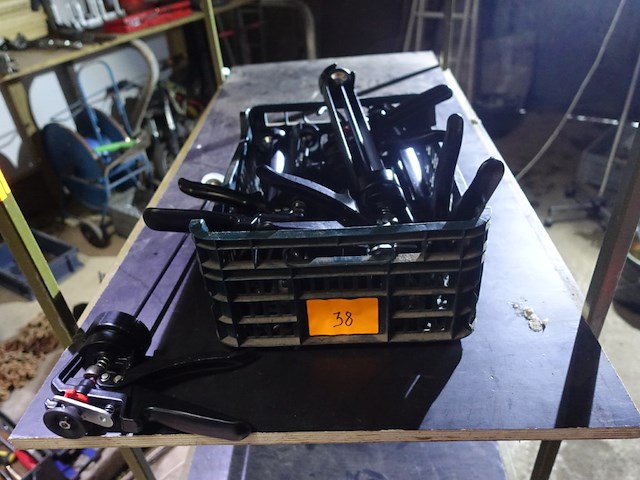 8 siliconespuiten - afbeelding 10 van  10