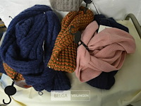 8 sjaals voor vrouwen div. kleuren - afbeelding 1 van  3